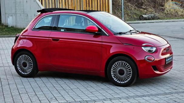 Fiat 500 e RED 87 kW image number 12