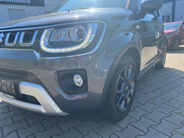 Car image 2