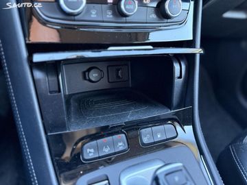 Car image 41