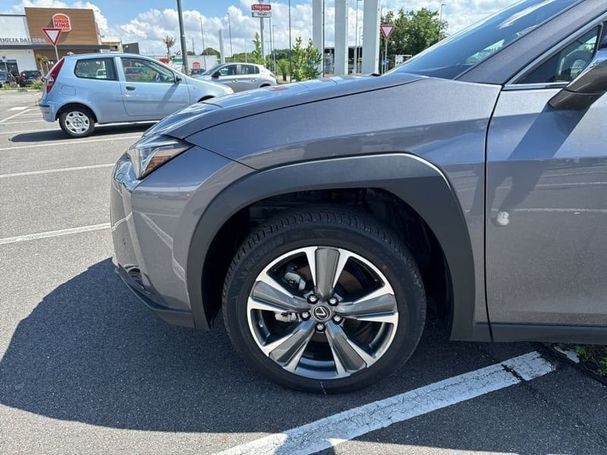 Lexus UX 300e 150 kW image number 13