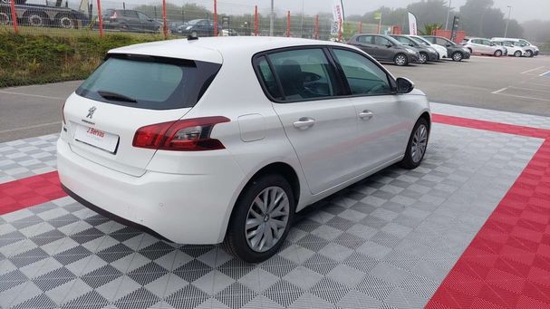 Peugeot 308 BlueHDi 100 73 kW image number 4