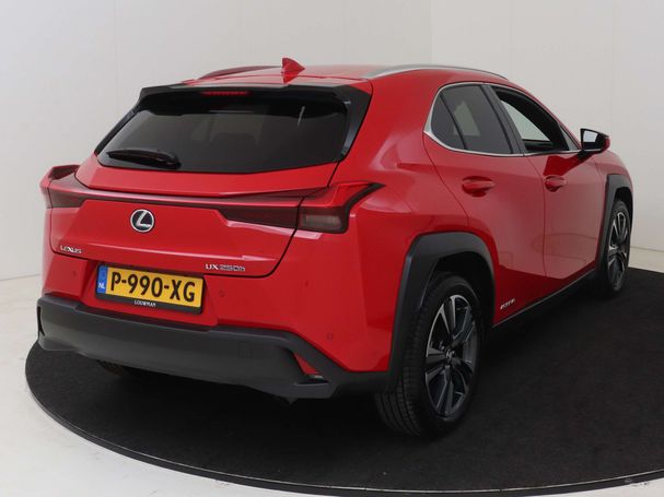 Lexus UX 250h 135 kW image number 18