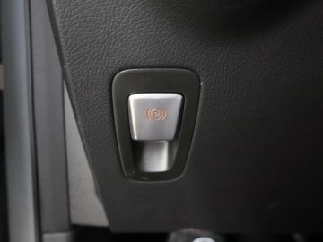Car image 49