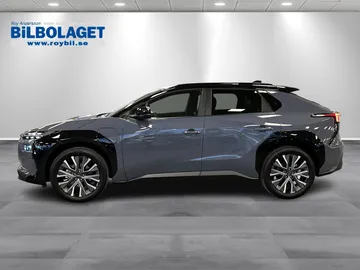 Car image 4