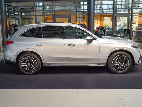 Mercedes-Benz GLC 300 Line 198 kW image number 2