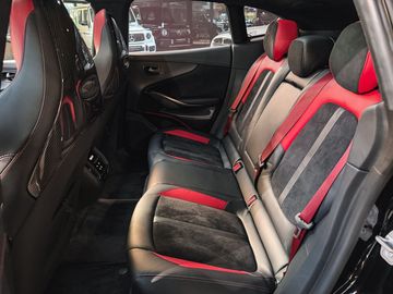 Car image 26