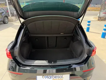 Car image 36