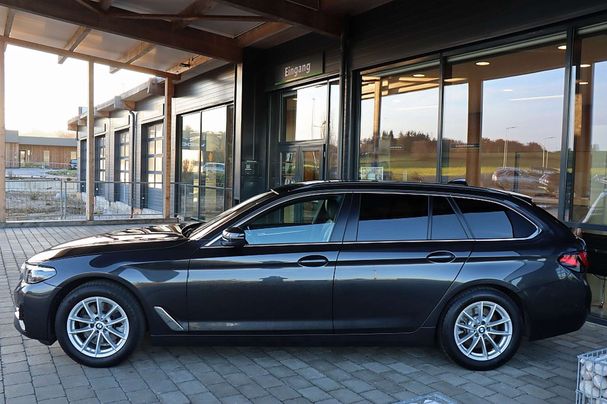 BMW 520d Touring 140 kW image number 3