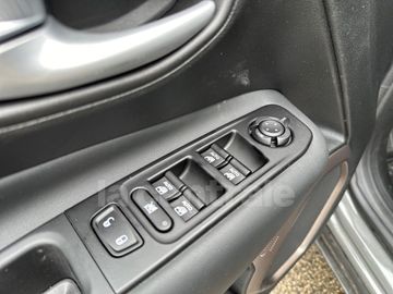 Car image 36