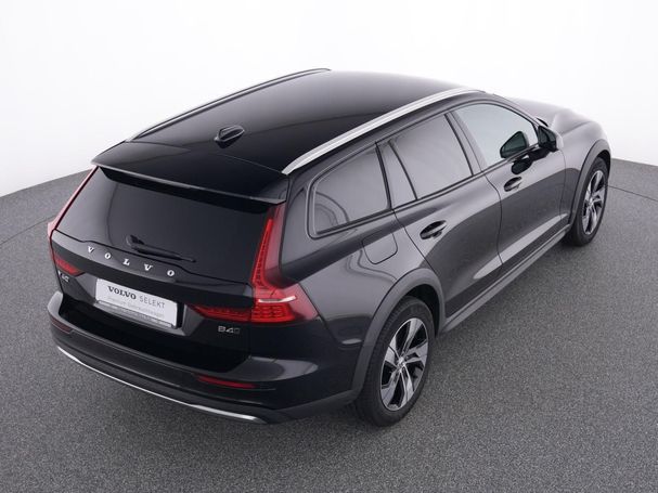 Volvo V60 Cross Country AWD B4 145 kW image number 21