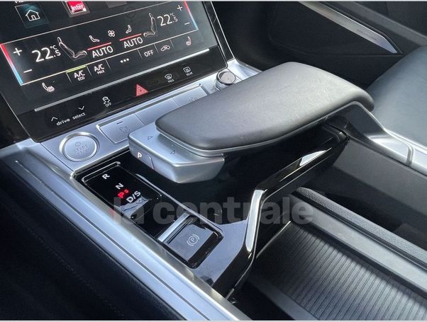 Audi e-tron 55 quattro 300 kW image number 8