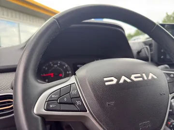Car image 36