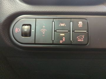 Car image 30