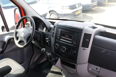 Car image 31