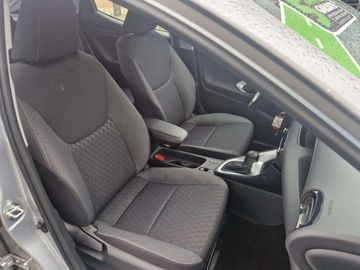 Car image 11