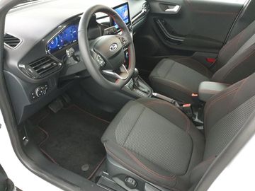 Car image 30