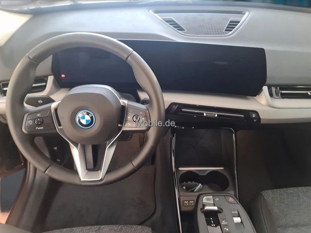 BMW iX1 eDrive20 150 kW image number 9