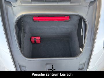 Car image 28