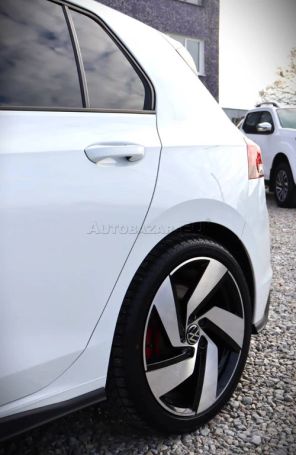 Volkswagen Golf GTI DSG 180 kW image number 10