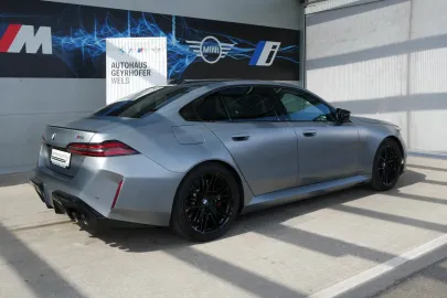 Car image 35