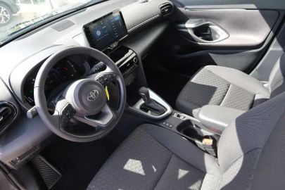 Car image 12