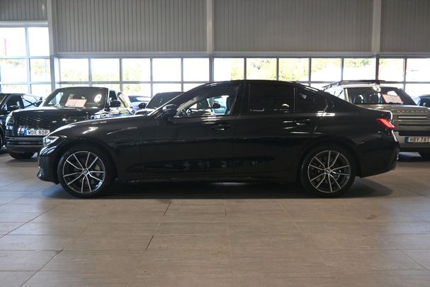 BMW 330 e Sport Line 216 kW image number 5