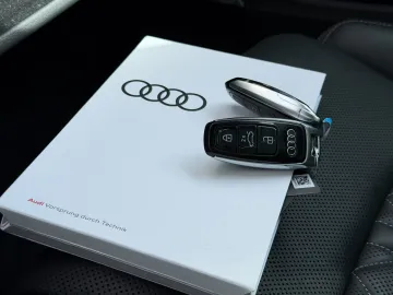 Car image 29