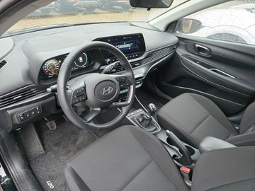 Car image 9