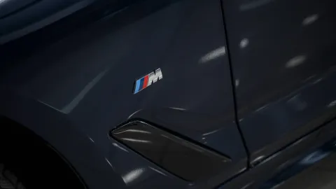 Car image 29