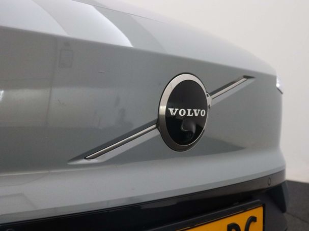 Volvo EX30 Extended Range 69 kWh 200 kW image number 35