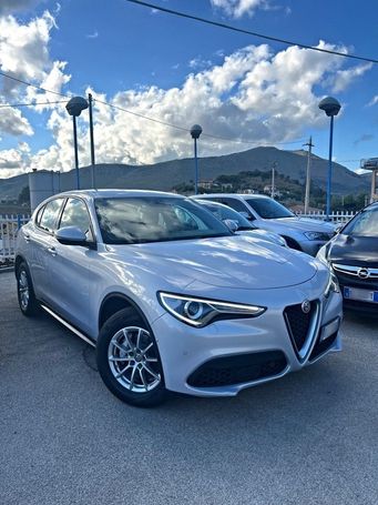 Alfa Romeo Stelvio 2.2 Q4 140 kW image number 2