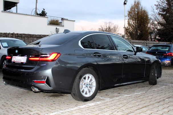 BMW 318d Luxury Line 110 kW image number 7