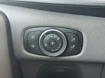 Car image 42