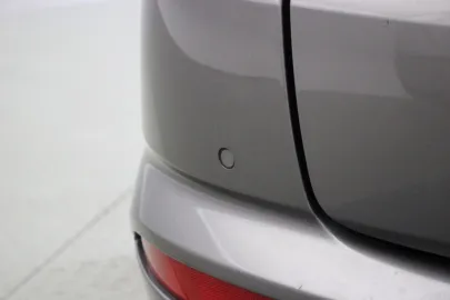 Car image 35