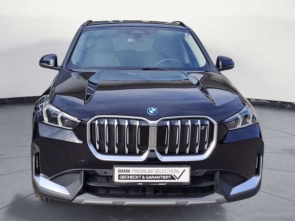 BMW iX1 xDrive30 230 kW image number 8