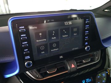 Car image 14