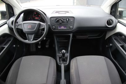 Car image 13