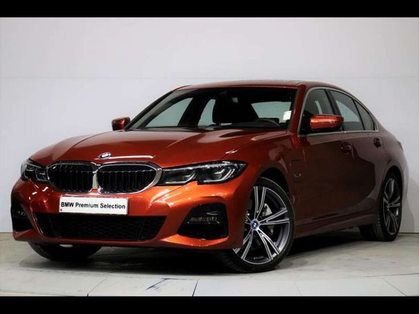 BMW 330 e M Sport 215 kW image number 1