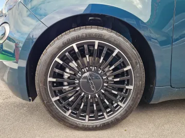 Car image 41