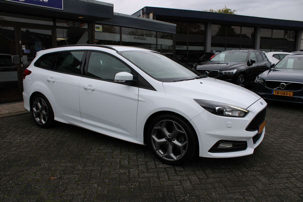 Ford Focus 2.0 ST 185 kW image number 10