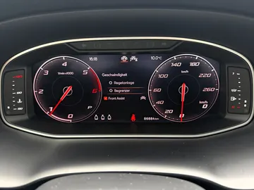 Car image 40