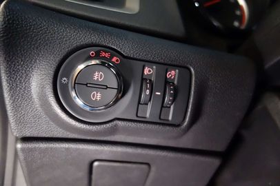 Car image 31