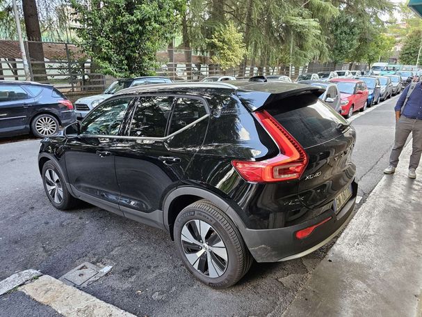 Volvo XC40 AWD 155 kW image number 5