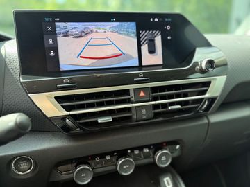 Car image 30