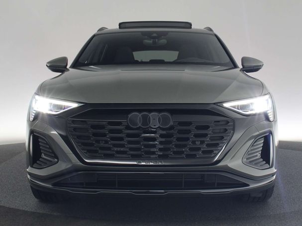 Audi Q8 50 e-tron 95 kWh 250 kW image number 3