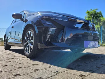 Car image 37