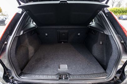 Car image 37