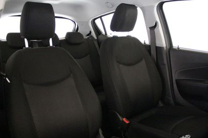 Car image 13