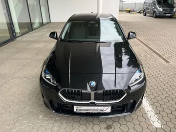 Car image 33