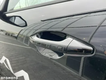 Car image 34